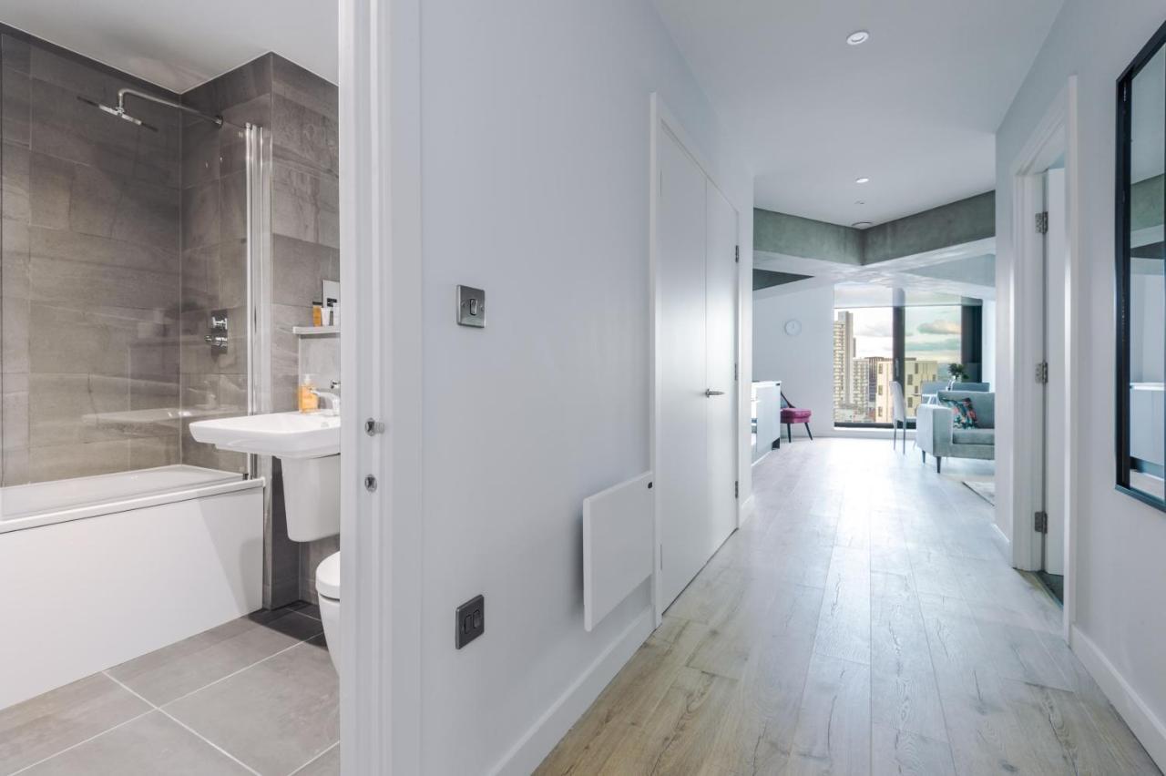 Hilltop Serviced Apartments - Deansgate แมนเชสเตอร์ ภายนอก รูปภาพ