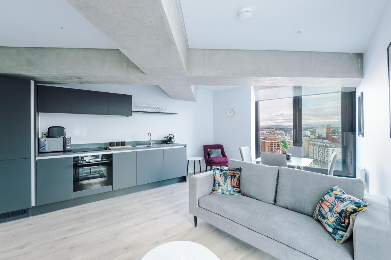 Hilltop Serviced Apartments - Deansgate แมนเชสเตอร์ ภายนอก รูปภาพ