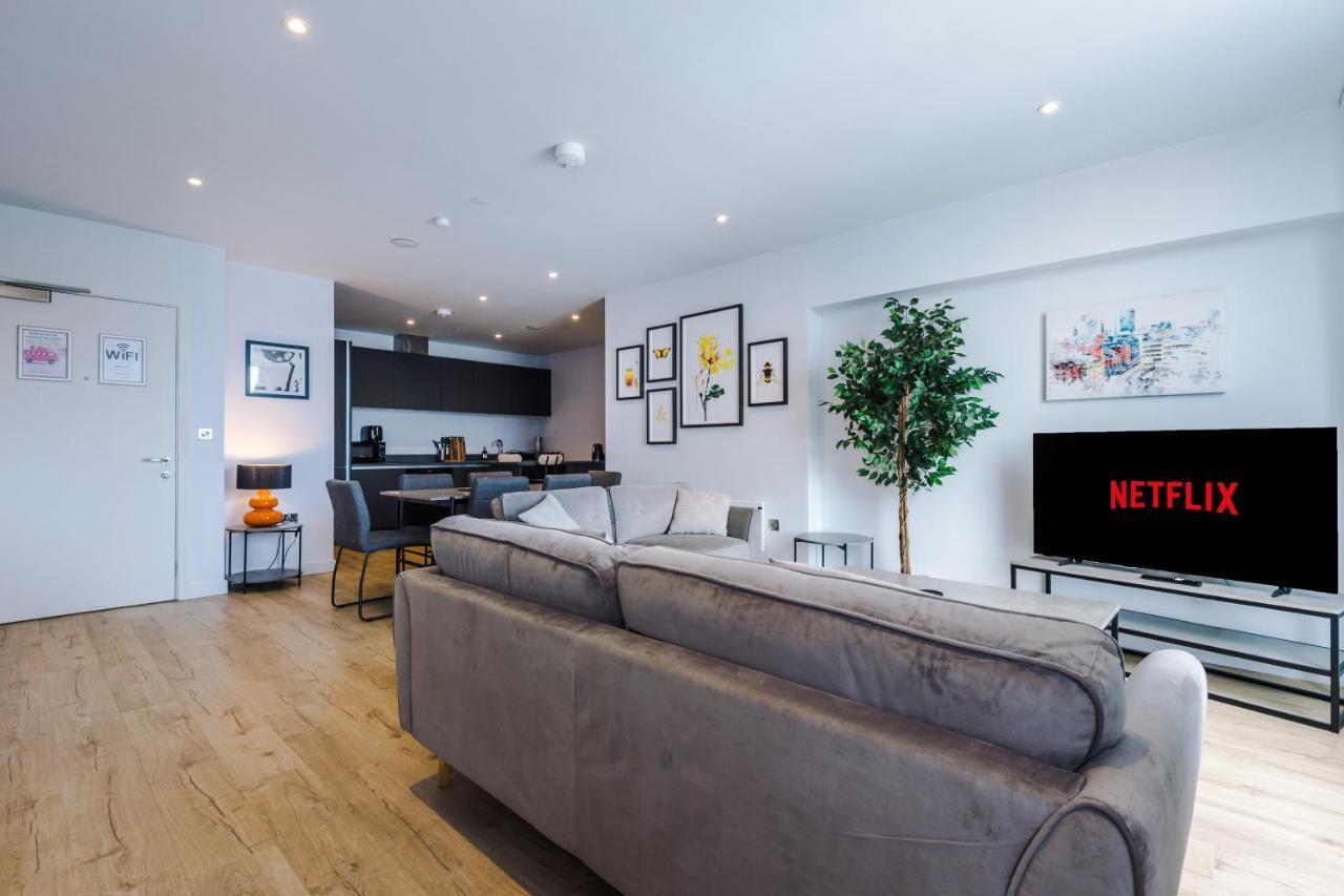 Hilltop Serviced Apartments - Deansgate แมนเชสเตอร์ ภายนอก รูปภาพ