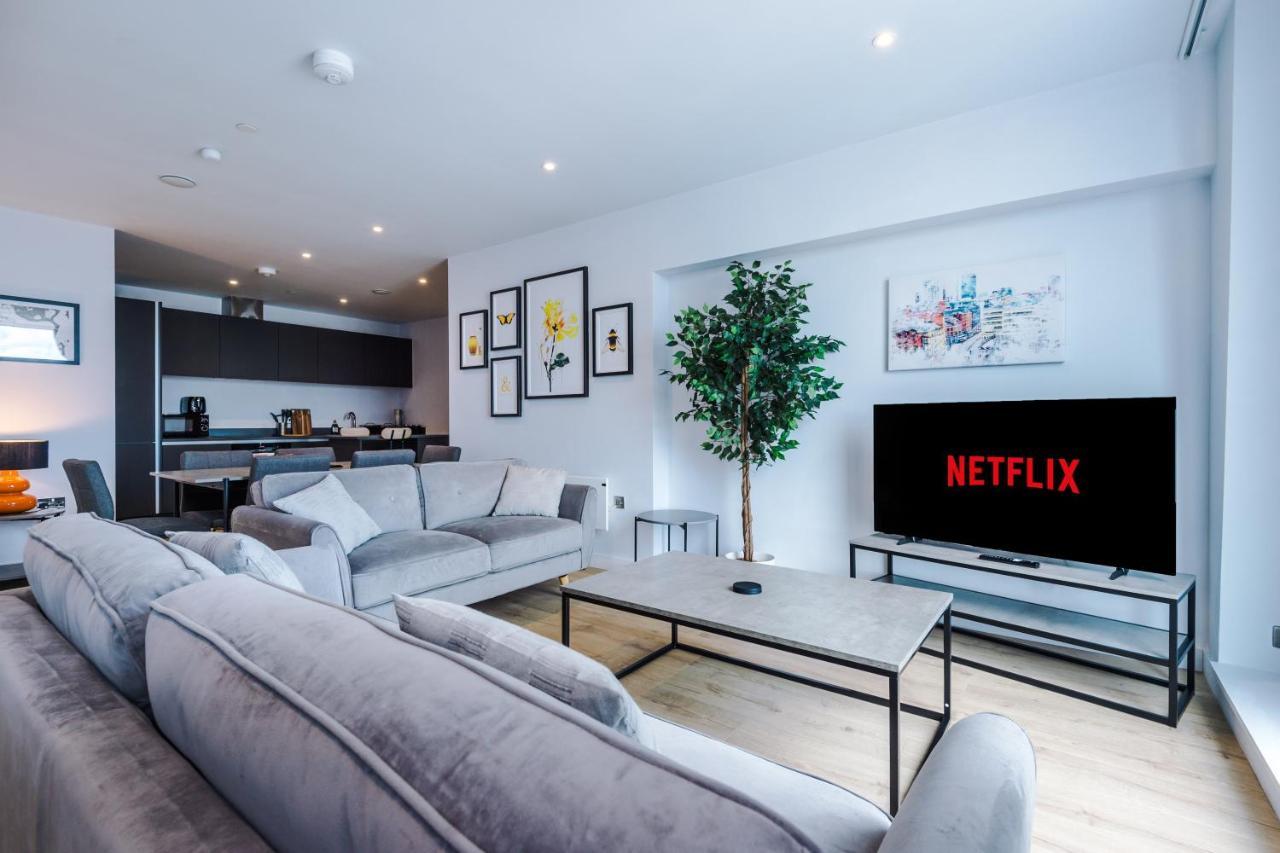 Hilltop Serviced Apartments - Deansgate แมนเชสเตอร์ ภายนอก รูปภาพ
